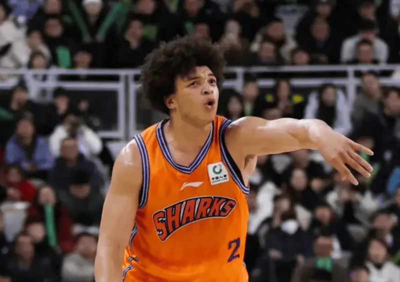 英雄联盟竞猜-全面!洛夫顿全场19中12,砍下31分7篮板11助攻1抢断1盖帽